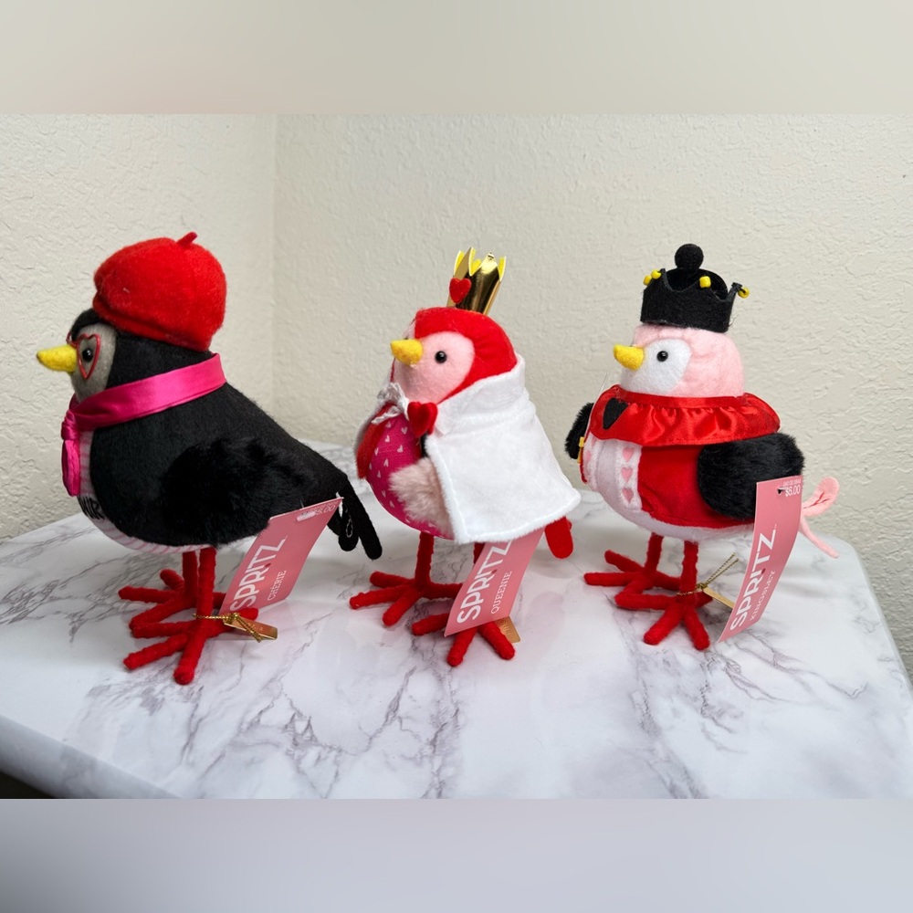 Target Spritz Valentine 2024 Fabric Birds ~ Queenie, Kingsley & Cherie - Picture 3 of 3